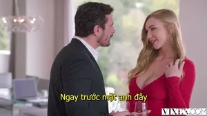 Video dài 60 phút về một người đàn ông đang xoa bóp và mút ngực cô ấy